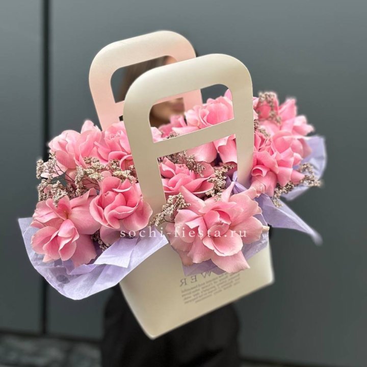 Сумочка розовых роз "Плинки" в Йошкар-Оле