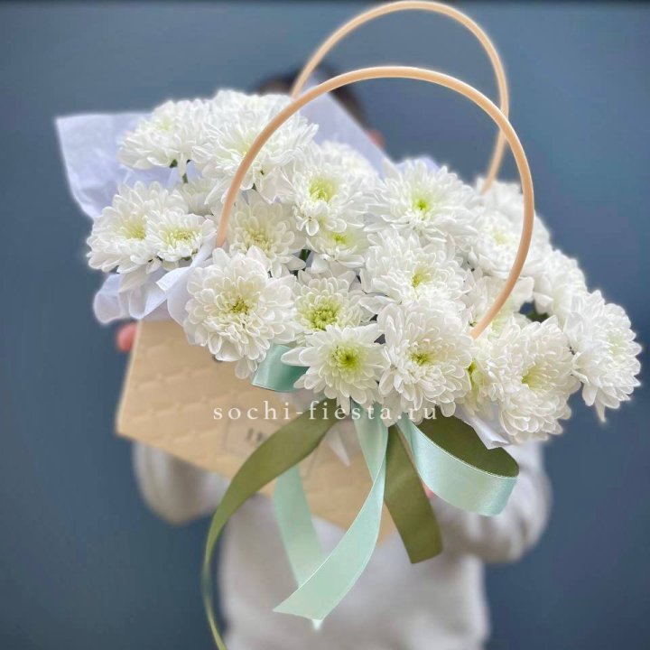Сумочка с хризантемами в Йошкар-Оле