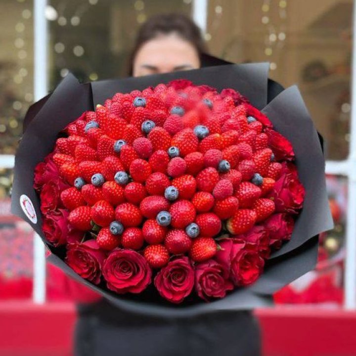 Клубничный бум №2 в Йошкар-Оле