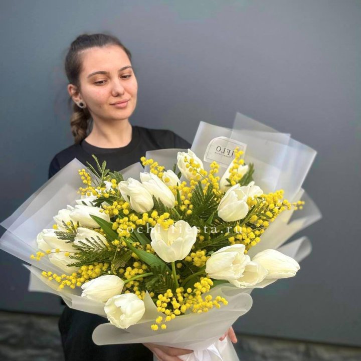 Букет тюльпанов и мимозы в Йошкар-Оле