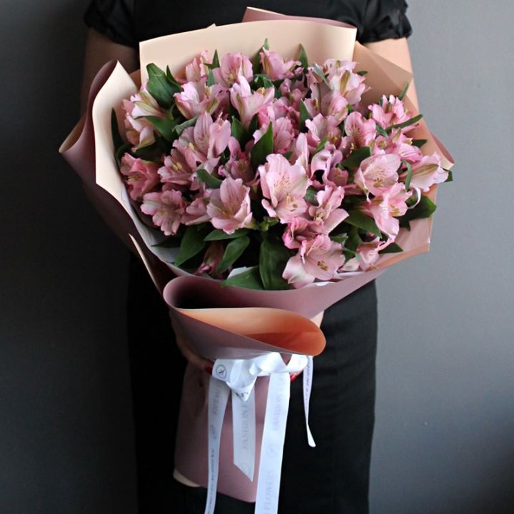 Букет розовых альстромерий в Йошкар-Оле