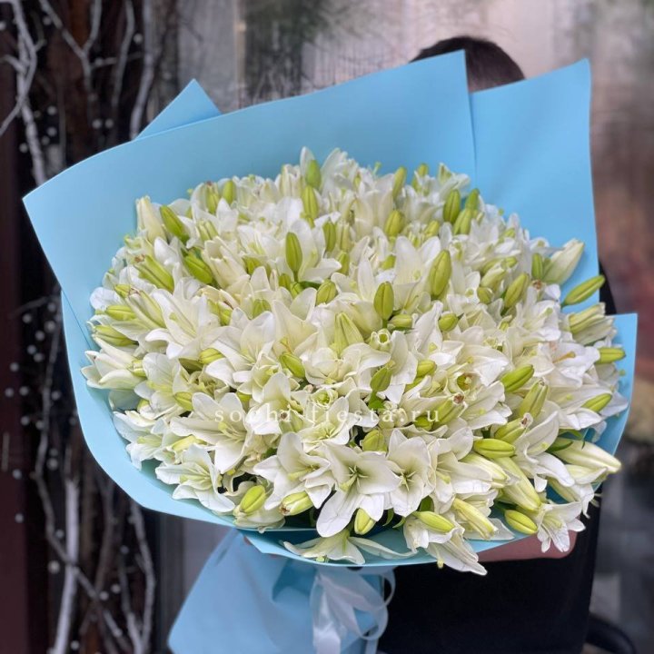 51 лилия в оформлении в Йошкар-Оле