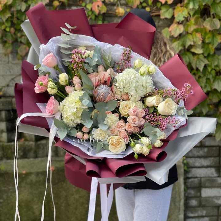 Авторский букет с протеей №1 в Йошкар-Оле