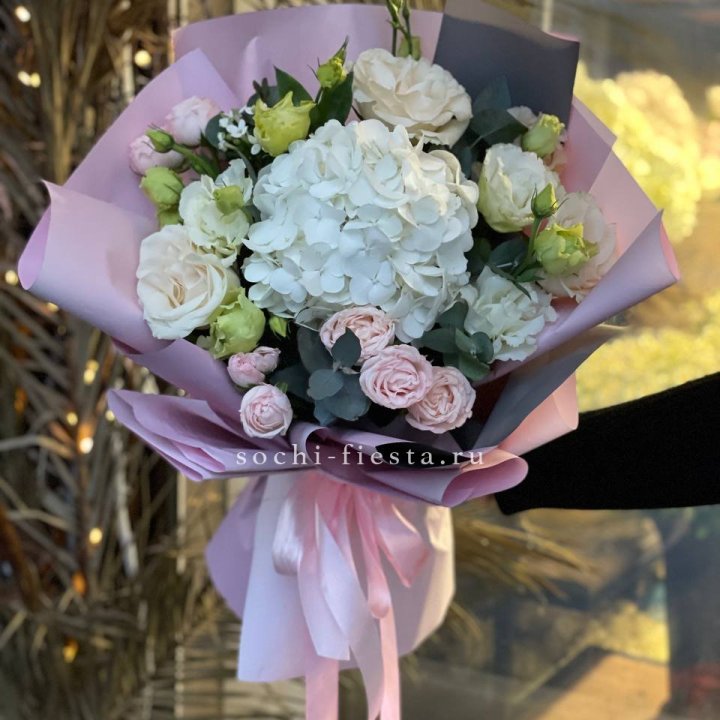 Букет с гортензией №3 в Йошкар-Оле