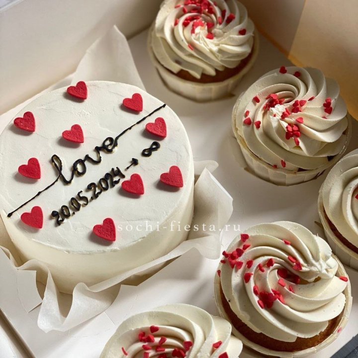 Капкейки и бенто-торт "Любимые" в Йошкар-Оле