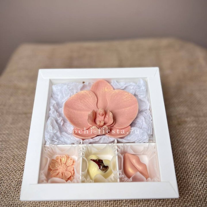 Конфеты из шоколада с Орхидеей в Йошкар-Оле