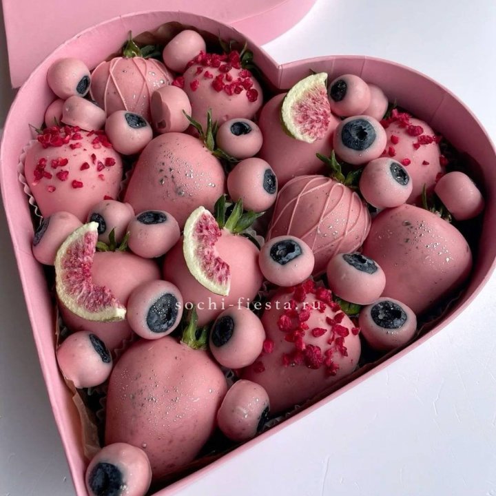 Клубника в шоколаде Сердце в Йошкар-Оле