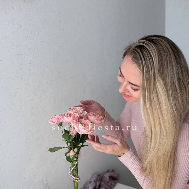 Цветочная подписка "Пакет маленький" в Йошкар-Оле