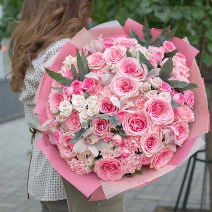 Дизайнерский букет "Барби" в Йошкар-Оле