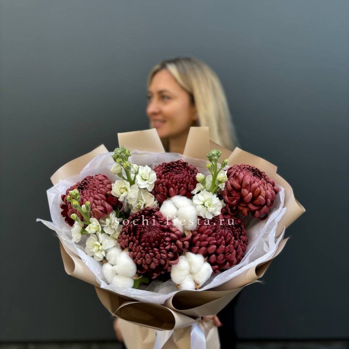 Хризантемы с маттиолой в Йошкар-Оле