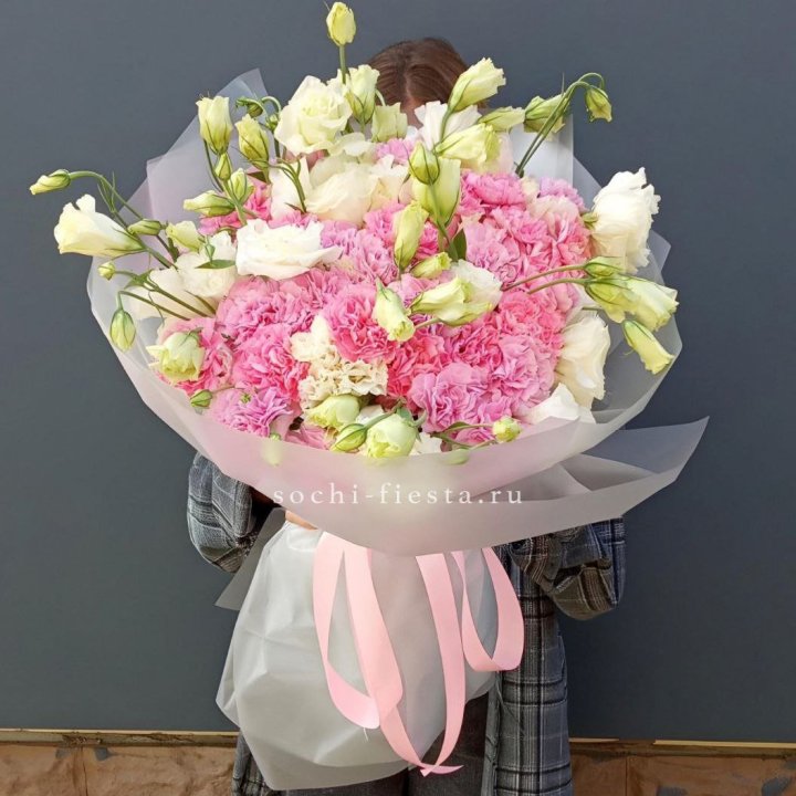 Букет из эустом и диантусов  в Йошкар-Оле