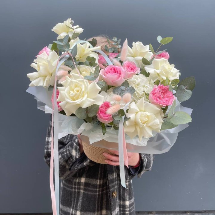 Кашпо с розами в Йошкар-Оле