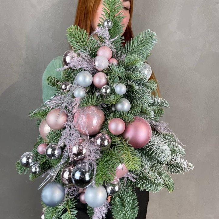 Новогодняя елочка "Розе голд" в Йошкар-Оле
