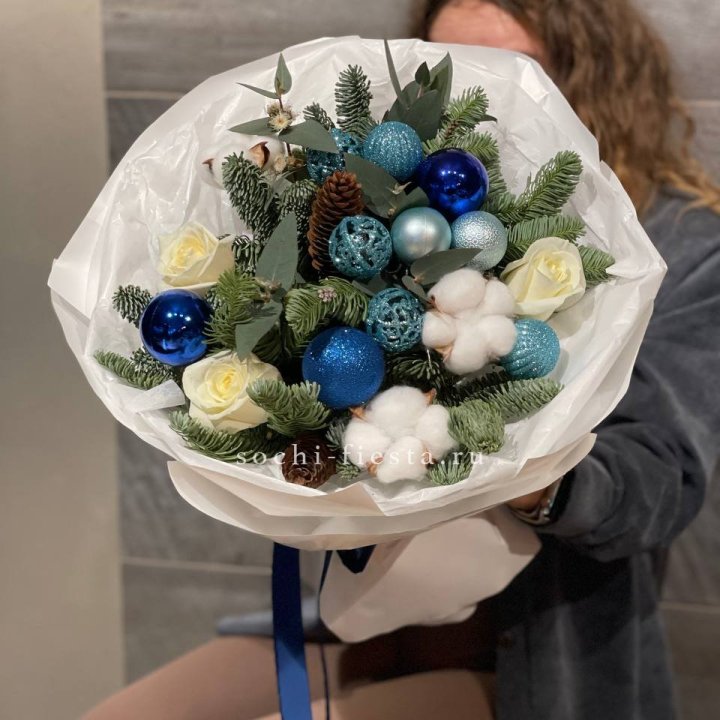 Новогодний букет "Синий иней" в Йошкар-Оле