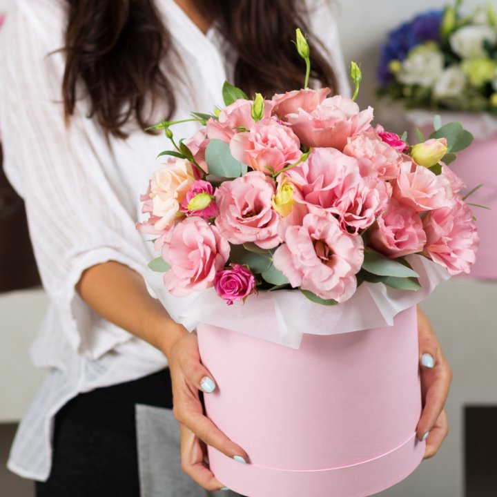 Эустома в шляпной коробке в Йошкар-Оле