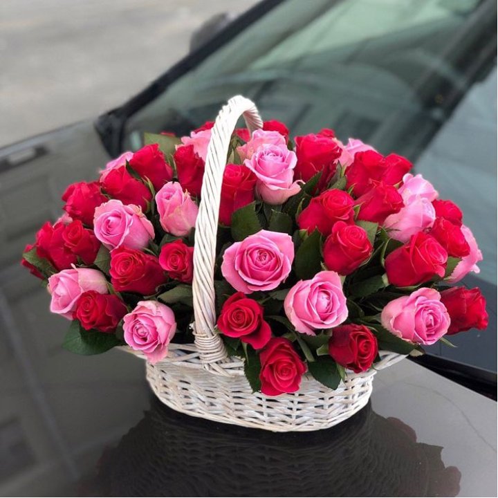 Корзина с розами  в Йошкар-Оле