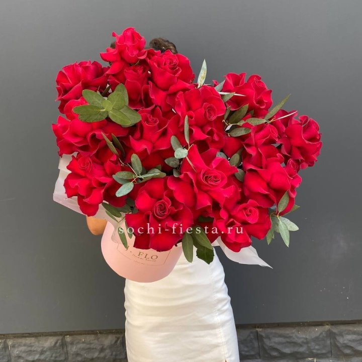 Бокс из 17 французских роз в Йошкар-Оле