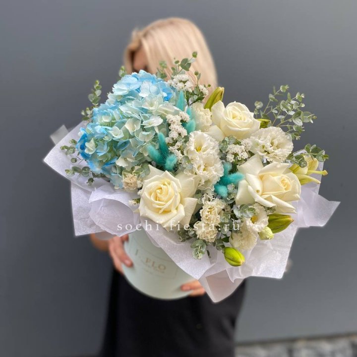 Цилиндр в голубых оттенках №1 в Йошкар-Оле