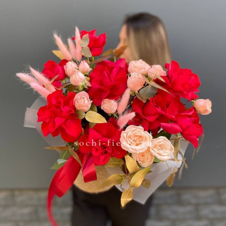 Джутовое кашпо "Любовь Лолиты" в Йошкар-Оле