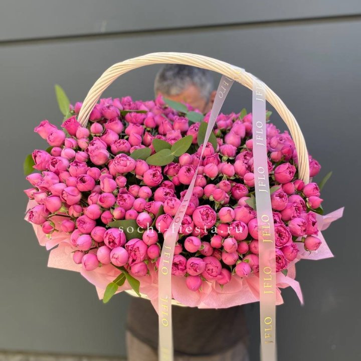 Корзина роз Мисти Баблс 101 в Йошкар-Оле