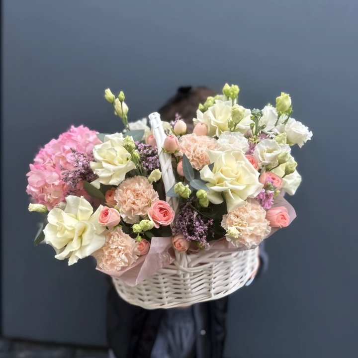 Цветочная корзина "Софтнес" в Йошкар-Оле