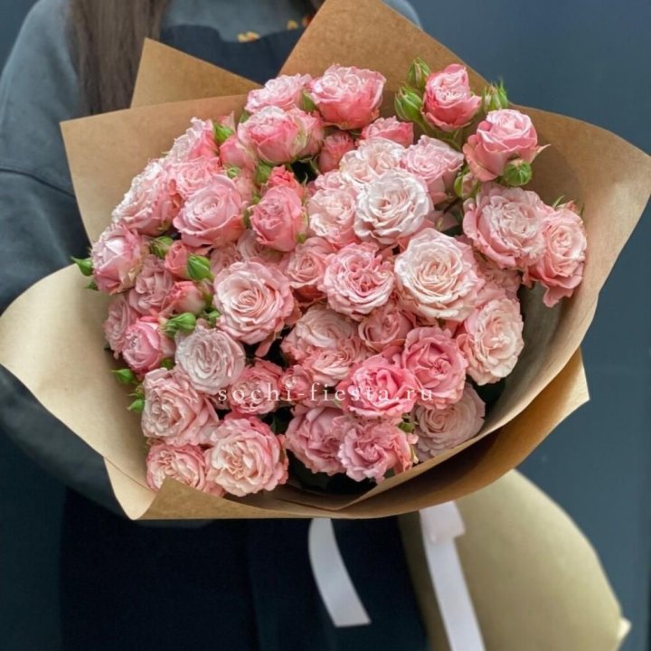 Пионовидные розы Bombastic №2 в Йошкар-Оле