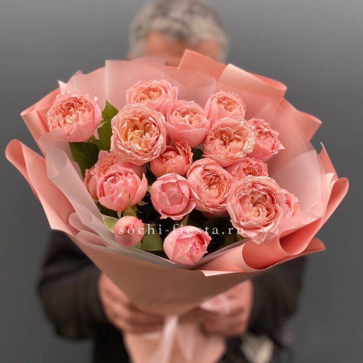 Букет комплимент из кустовых роз Джульетта в Йошкар-Оле