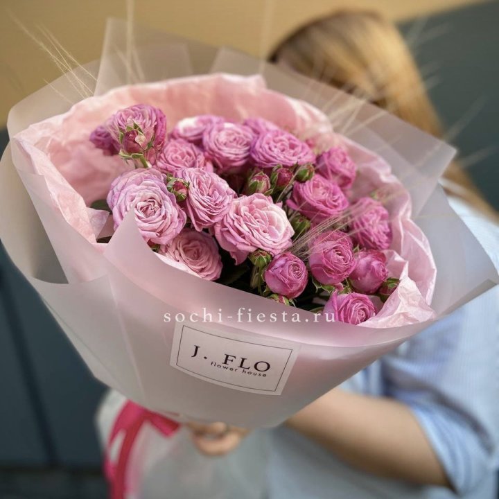 Пионовидные розы Мадам Бомбастик Pink в Йошкар-Оле