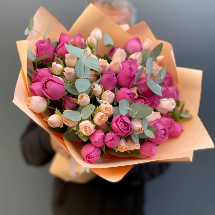 Букет кустовых роз Тендернес в Йошкар-Оле