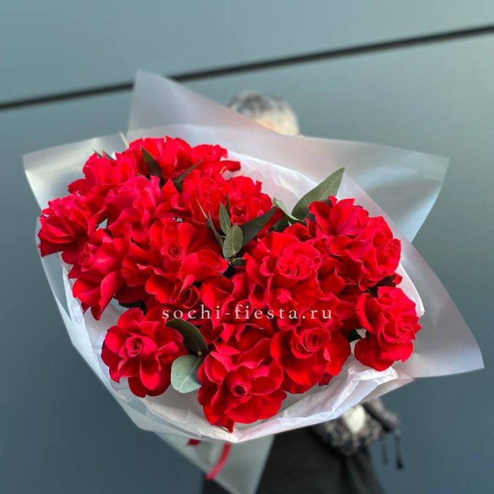 21 Красная французская роза в Йошкар-Оле