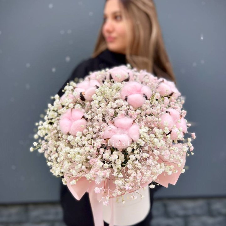 Гипсофилы с хлопком в шляпной коробке в Йошкар-Оле