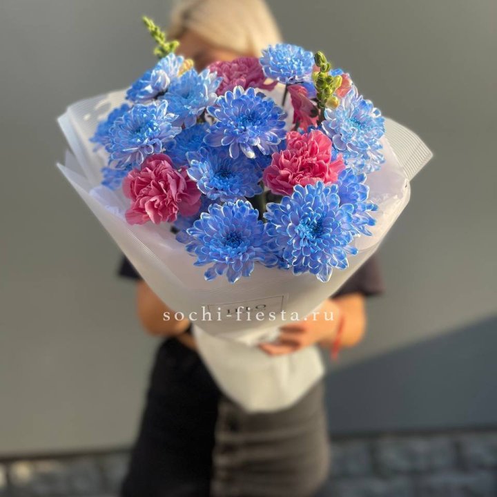 Букет сборный с хризантемой в Йошкар-Оле