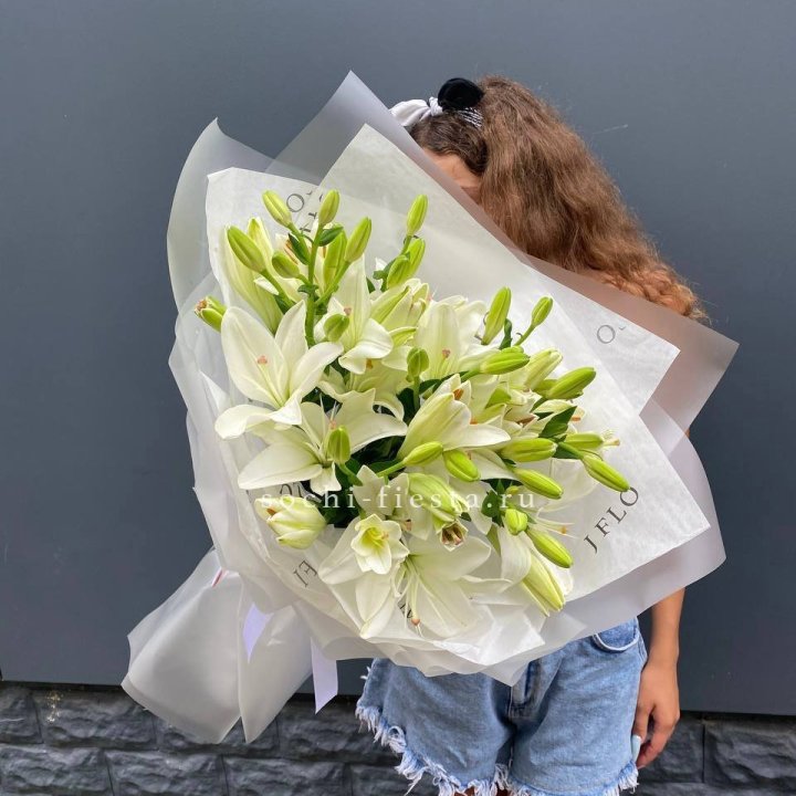 Букет  лилий "Воздушный"  в Йошкар-Оле