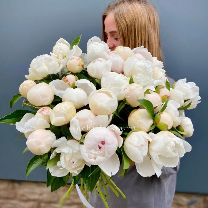 Охапка пионов в Йошкар-Оле