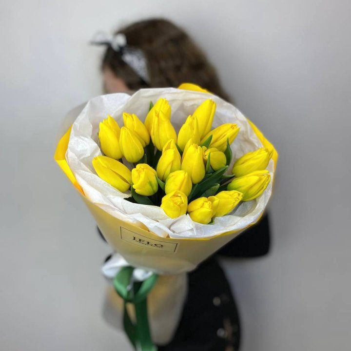  19 жёлтых тюльпанов в Йошкар-Оле