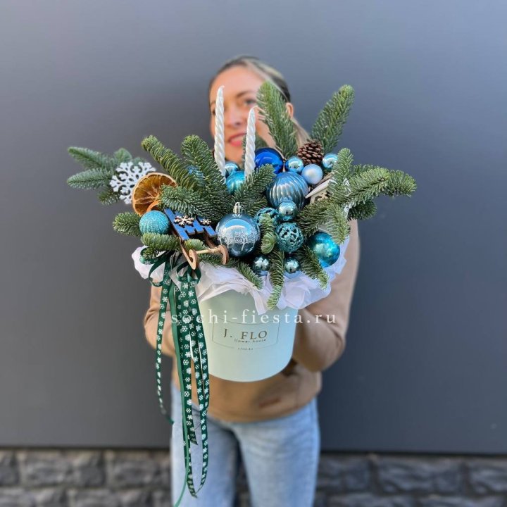 Композиция "Мери крисмас блю" в Йошкар-Оле