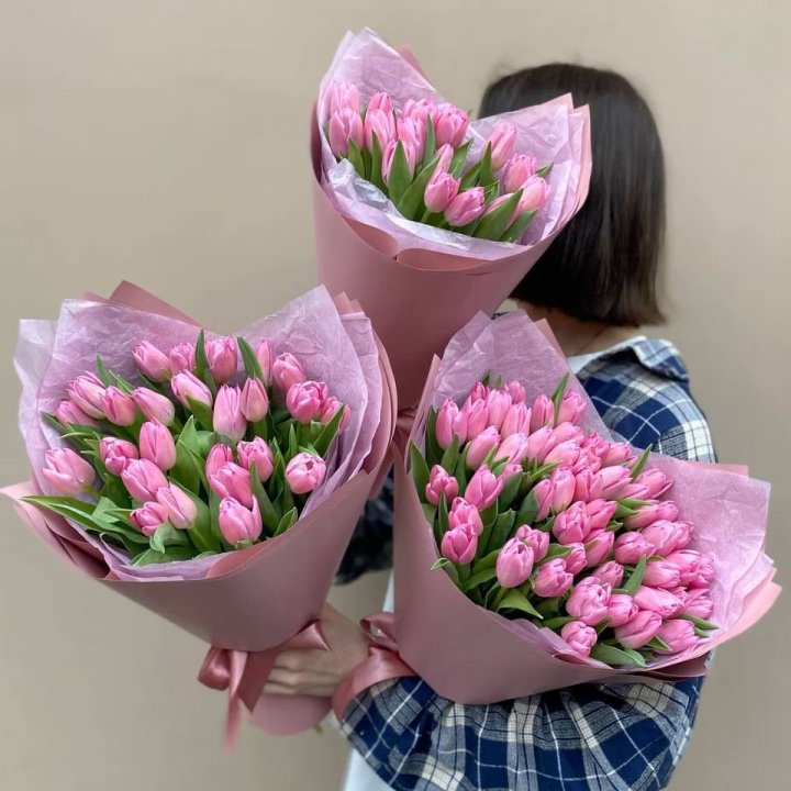 Букет розовых тюльпанов в Йошкар-Оле