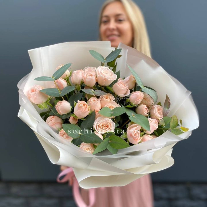 Букет кустовых роз "Фреш" в Йошкар-Оле