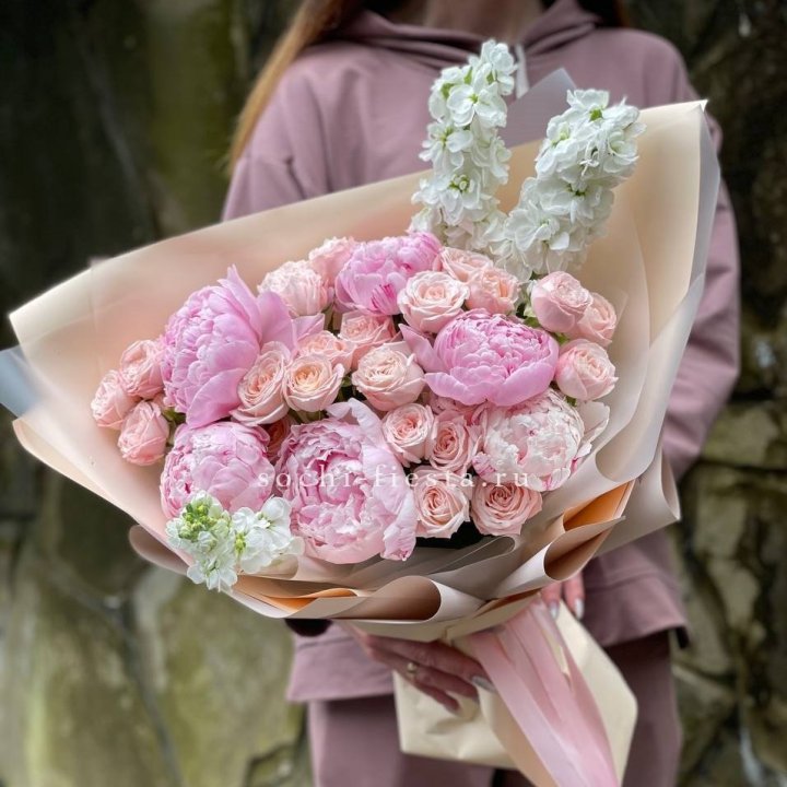 Букет с пионами №1 в Йошкар-Оле