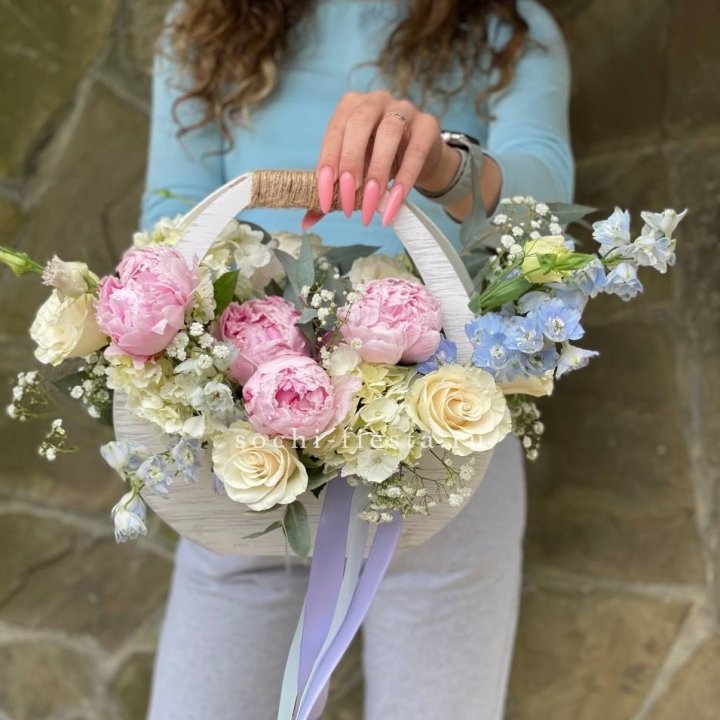 Ящик с пионами в Йошкар-Оле