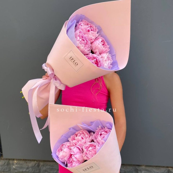 Букет из 5 пионов в Йошкар-Оле