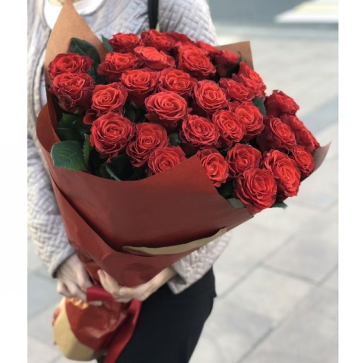 29 высоких роз  в Йошкар-Оле