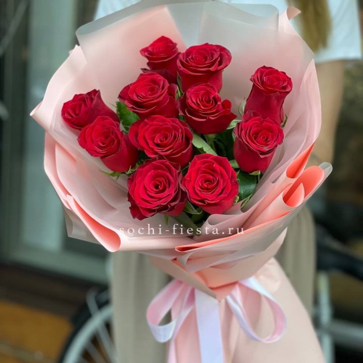 Букет красных роз "Мадам ред" в Йошкар-Оле