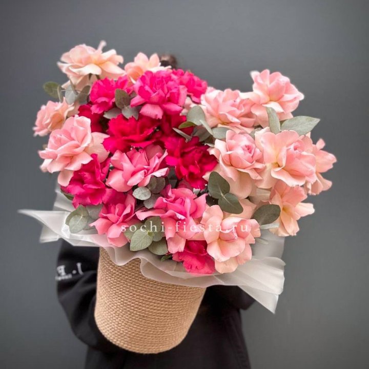 23 Французские розы Микс в боксе в Йошкар-Оле