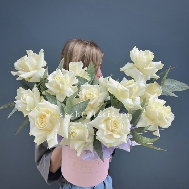 15 Французских роз в боксе в Йошкар-Оле