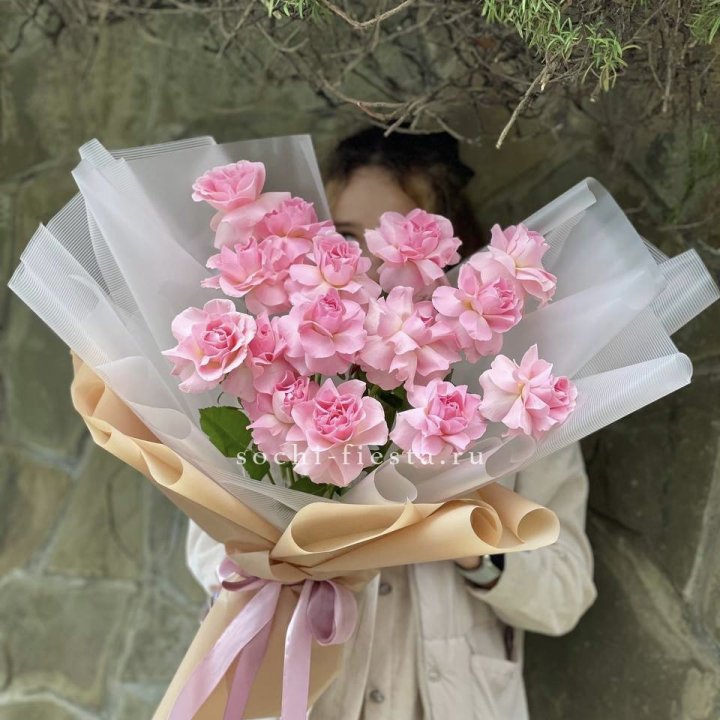 Букет из 15 французских роз Пинк дрим в Йошкар-Оле