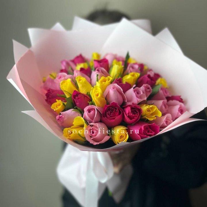Букет из 51 розы Микс (Кения) в Йошкар-Оле
