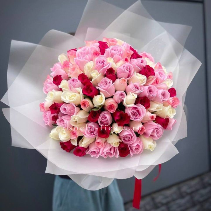 101 разноцветная роза "Карусель" в Йошкар-Оле