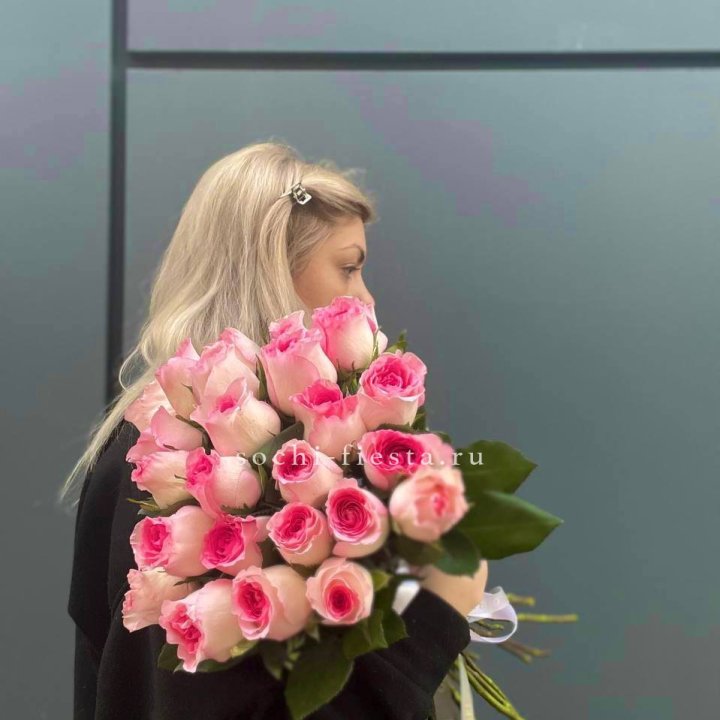  25 розовых роз в Йошкар-Оле