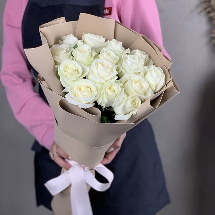 15 белых роз миракли в Йошкар-Оле